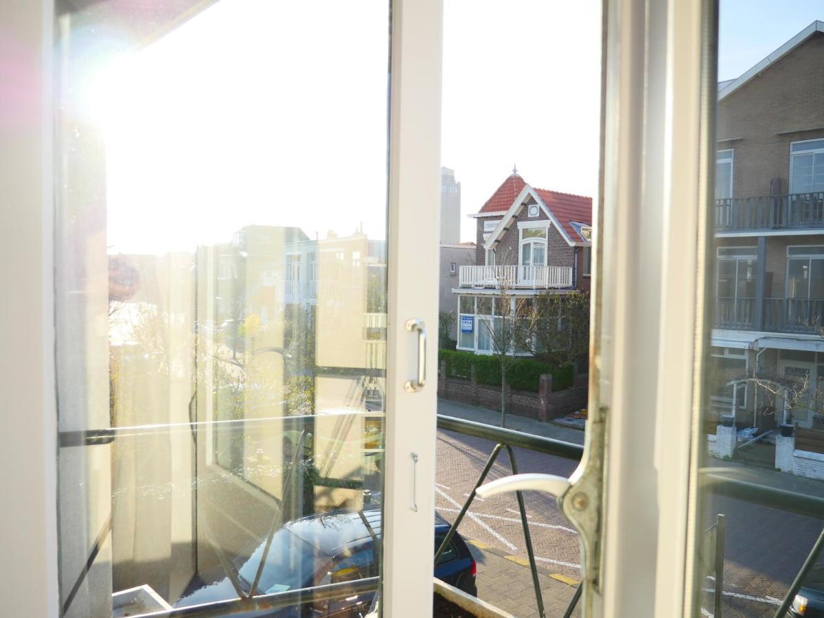 Hotel / Pension Villa Tanahlot Zandvoort Εξωτερικό φωτογραφία