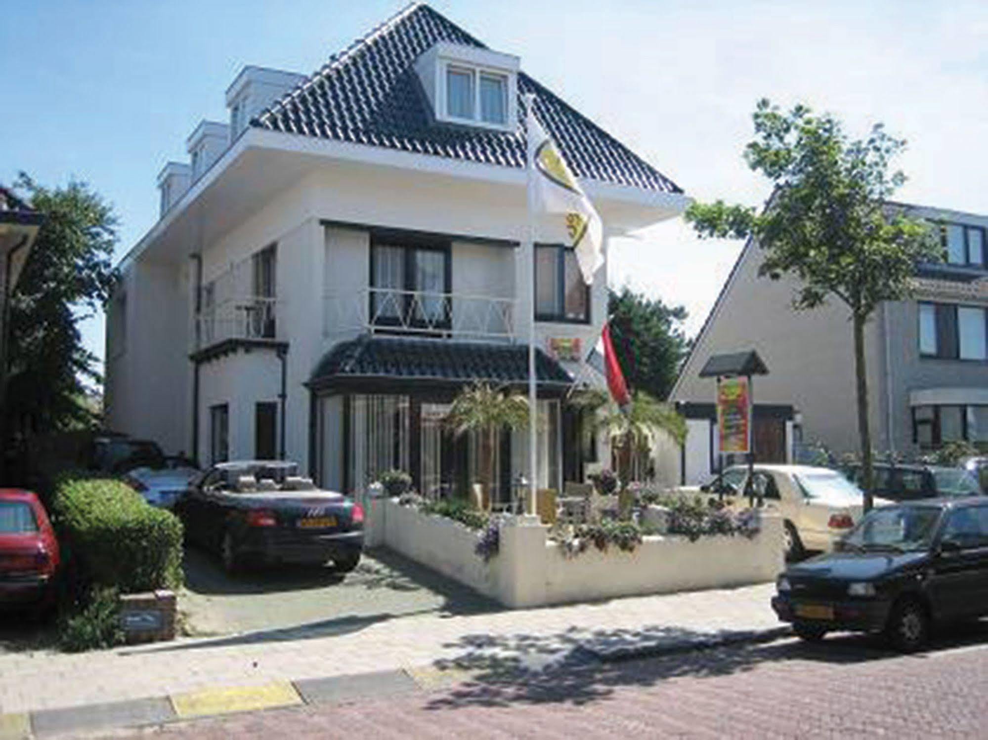 Hotel / Pension Villa Tanahlot Zandvoort Εξωτερικό φωτογραφία